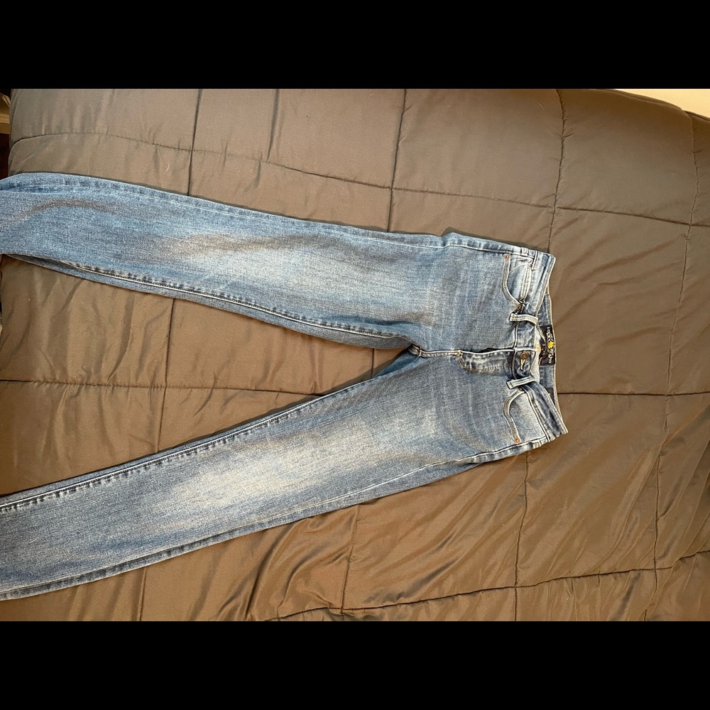 Lucky jeans